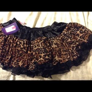 Sexy leopard skirt